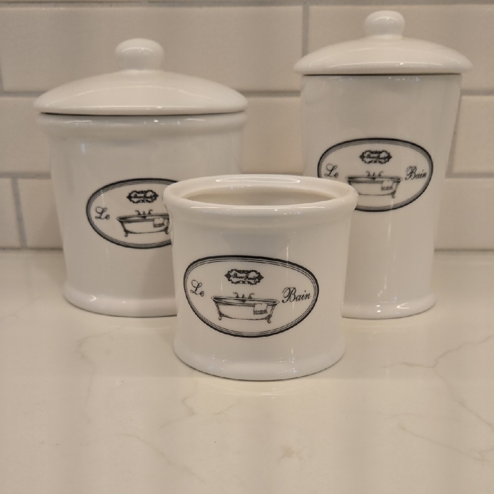 White Ceramic Bath Accessories Set